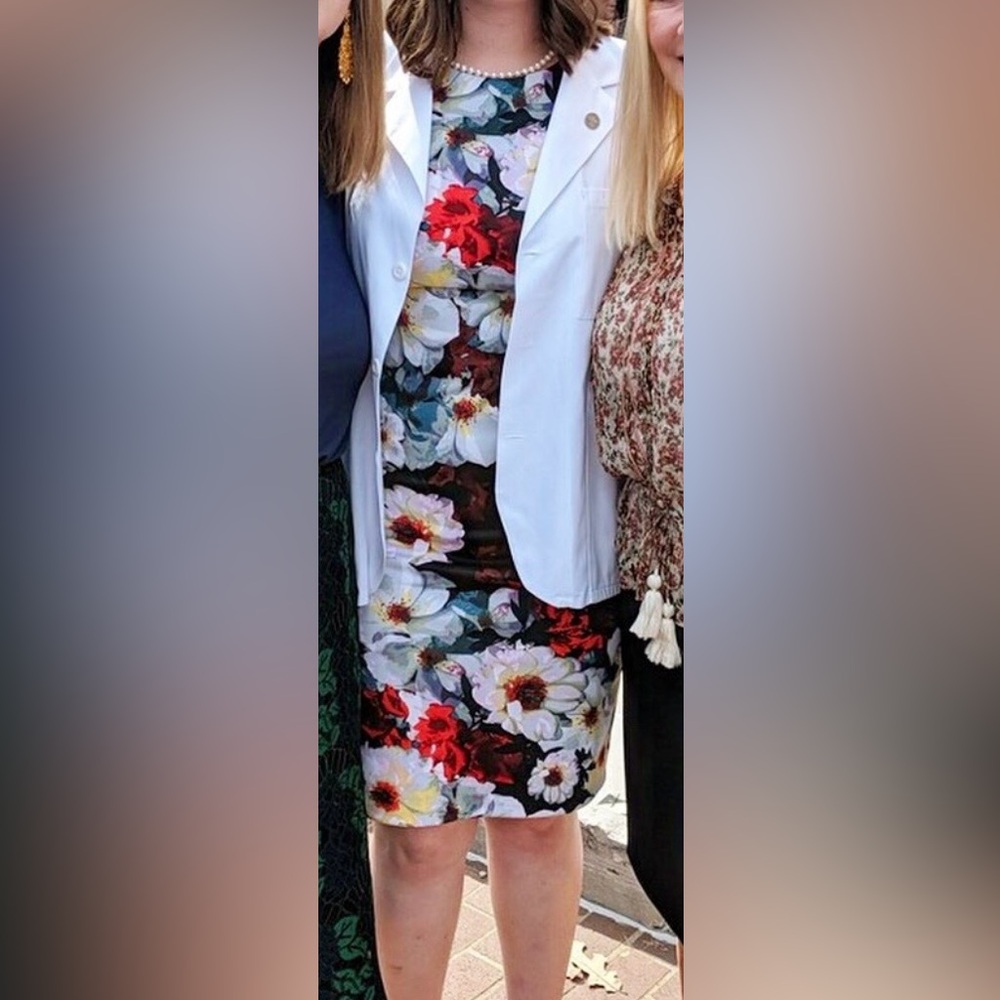 Maggy London Midi Sleeveless Floral Dress